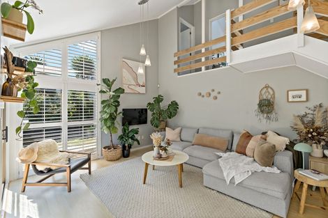 Photo of property in 2/29a Rangatira Road, Birkdale, Auckland, 0626