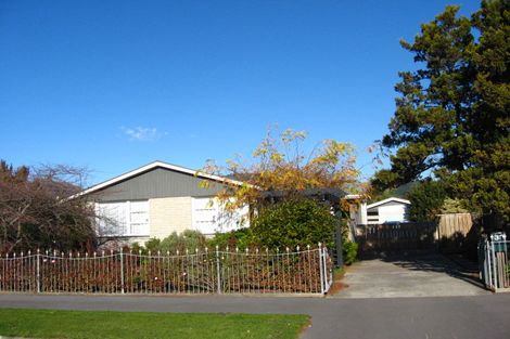 Photo of property in 33 Hurunui Street, Cracroft, Christchurch, 8025