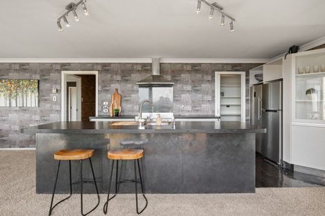 Photo of property in 25 Tunnel Beach Road, Blackhead, Dunedin, 9076