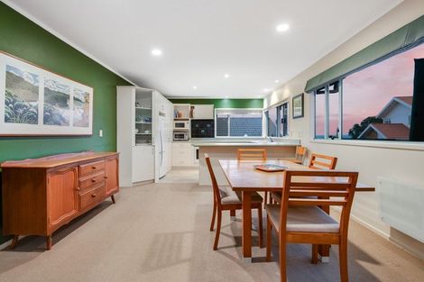 Photo of property in 894 Whangaparaoa Road, Manly, Whangaparaoa, 0930