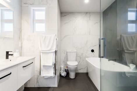 Photo of property in 1/63 Gladstone Road, Northcote, Auckland, 0627