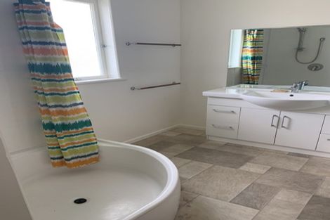 Photo of property in 98 Oakdale Road, Mount Roskill, Auckland, 1041