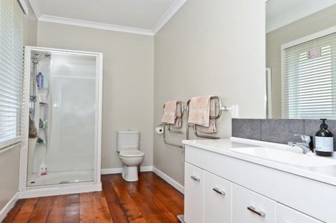 Photo of property in 4 Young Street, Claudelands, Hamilton, 3214