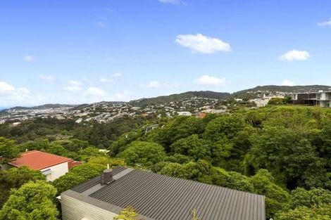 Photo of property in 1/8 Mataroa Avenue, Northland, Wellington, 6012