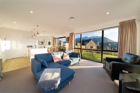 Photo of property in 25 Hackett Road, Jacks Point, Queenstown, 9371