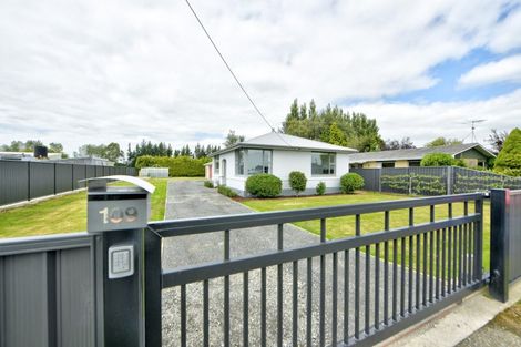 Photo of property in 109 Seaward Road, Edendale, 9825
