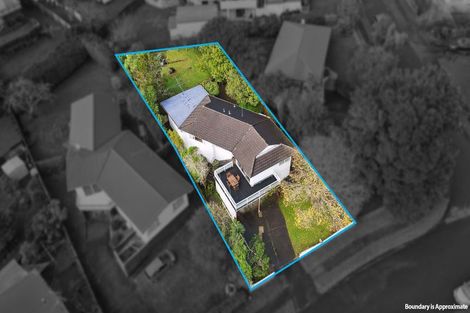 Photo of property in 33 Nevada Avenue, Pakuranga Heights, Auckland, 2010