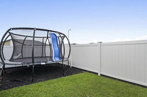 Photo of property in 6 Timara Crescent, Marshland, Christchurch, 8083