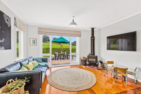 Photo of property in 63 Kaipara Flats Road, Warkworth, 0981