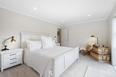 Photo of property in 36 Edgewater Parade, Waiuku, 2123