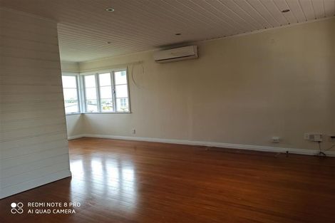 Photo of property in 321 Hillsborough Road, Hillsborough, Auckland, 1042