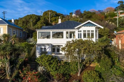 Photo of property in 114 Cliffs Road, Saint Clair, Dunedin, 9012