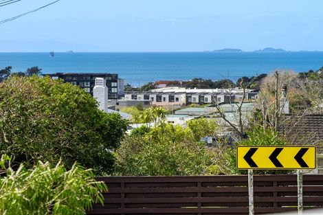 Photo of property in 1/9 Nigel Road, Browns Bay, Auckland, 0630