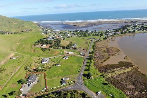Photo of property in 8 Mangatoa Road, Marokopa, Te Kuiti, 3988