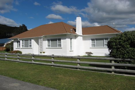 Photo of property in 17 Faulke Avenue, Wainuiomata, Lower Hutt, 5014