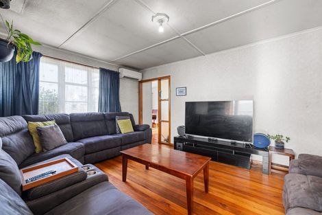 Photo of property in 180 Langdons Road, Northcote, Christchurch, 8052