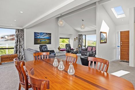 Photo of property in 37 Hikanui Drive, Havelock North, 4130