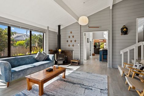 Photo of property in 83 Robinson Road, Whitianga, 3510