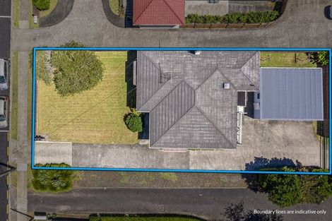 Photo of property in 1/135 Shakespeare Road, Milford, Auckland, 0620