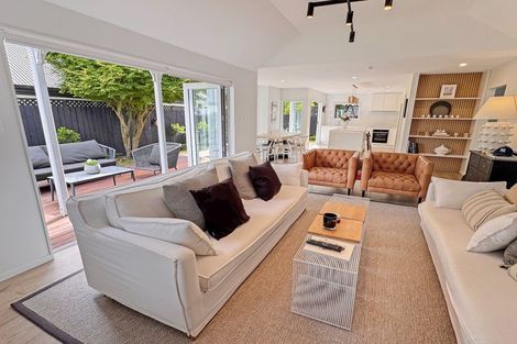 Photo of property in 120 Springfield Road, St Albans, Christchurch, 8014