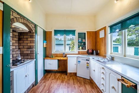 Photo of property in 124 Kanohi Road, Kaukapakapa, 0873