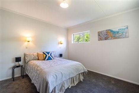 Photo of property in 2/35a Rangatira Road, Beach Haven, Auckland, 0626