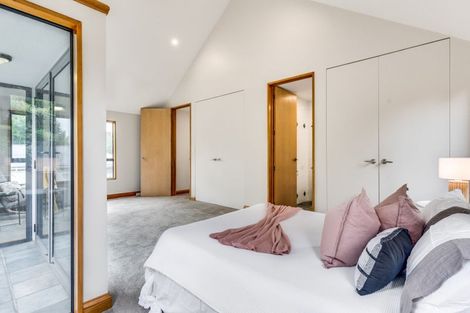 Photo of property in 2/155 Yaldhurst Road, Sockburn, Christchurch, 8042