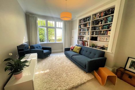 Photo of property in 22 Plunket Street, Kelburn, Wellington, 6012