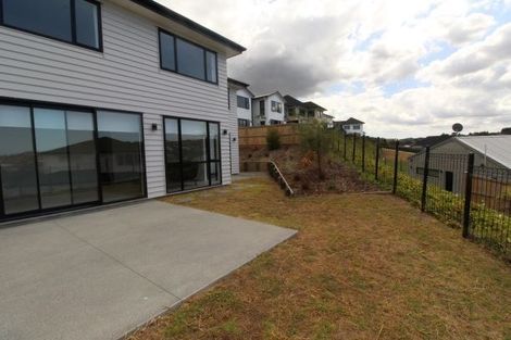 Photo of property in 79 Maka Terrace, Orewa, 0931