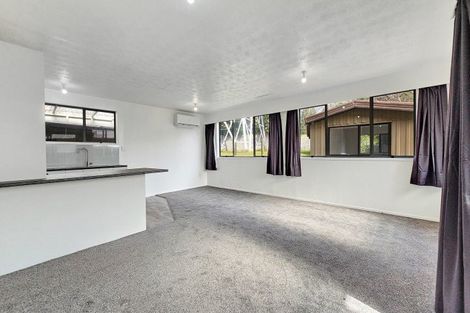 Photo of property in 10 Cherrywood Place, Western Heights, Rotorua, 3015