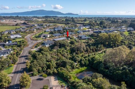 Photo of property in 3 Lamont Place, Waikanae, 5036