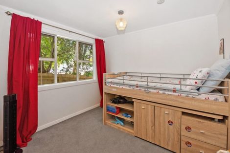 Photo of property in 127 Woodlands Park Road, Titirangi, Auckland, 0604