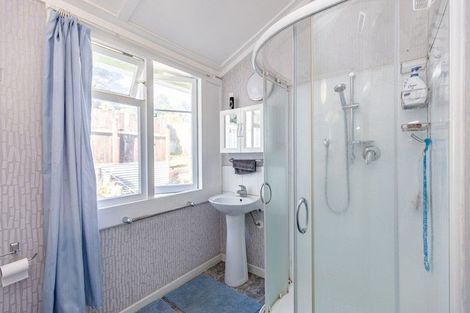 Photo of property in 30 Karaka Street, Castlecliff, Whanganui, 4501