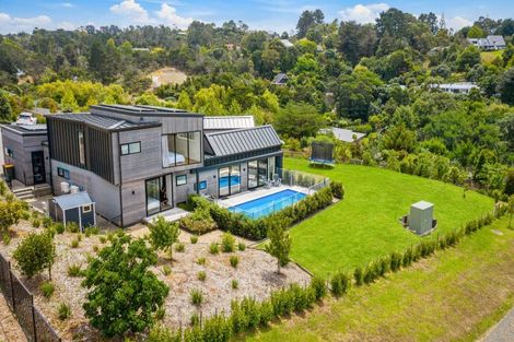 Photo of property in 9 Laguna Place, Matakatia, Whangaparaoa, 0930