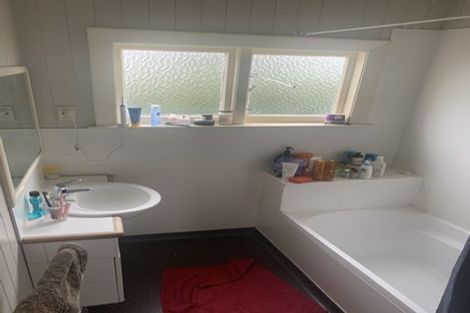 Photo of property in 4 Field Terrace, Upper Riccarton, Christchurch, 8041