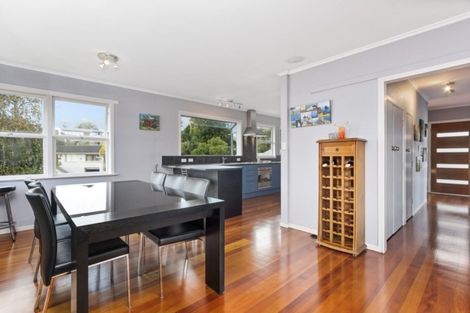 Photo of property in 4 Wood Avenue, Howick, Auckland, 2014