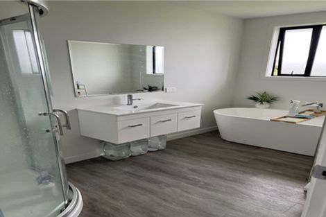 Photo of property in 1 Okoreka Road, Glenbrook, 2681