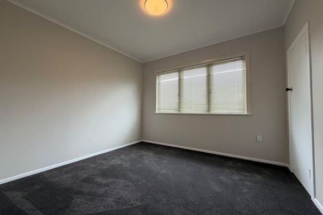 Photo of property in 95 View Road, Henderson, Auckland, 0612