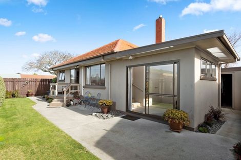 Photo of property in 2 Pemberton Crescent, Greerton, Tauranga, 3112