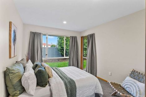 Photo of property in 5 Lowry Avenue, Redwood, Christchurch, 8051