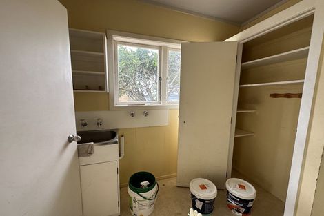 Photo of property in 5 Alexander Avenue, Papatoetoe, Auckland, 2025