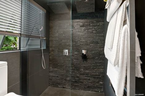 Photo of property in 25 Meadowland Drive, Somerville, Auckland, 2014