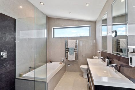 Photo of property in 7 The Belfry, Waimairi Beach, Christchurch, 8083