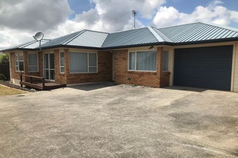 Photo of property in 8b Garden Terrace, Pukekohe, 2120