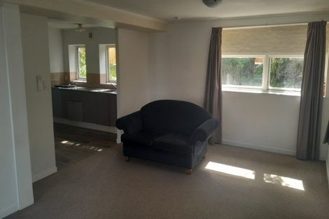 Photo of property in 35 Holland Road, Hillcrest, Auckland, 0627