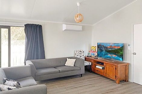 Photo of property in 8 Sandown Avenue, Himatangi Beach, Foxton, 4891