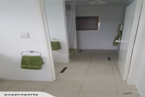 Photo of property in 11a Rahopara Street, Castor Bay, Auckland, 0620