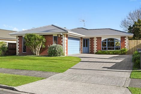 Photo of property in 50 Waiwherowhero Drive, St Andrews, Hamilton, 3200