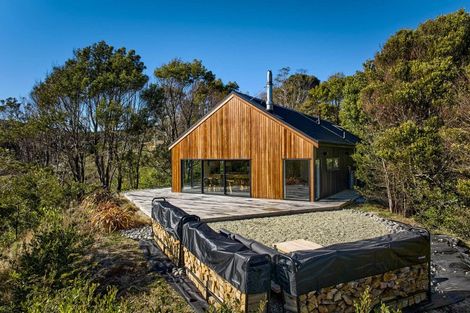 Photo of property in 753 Takarau Gorge Road, Makara, Wellington, 6972