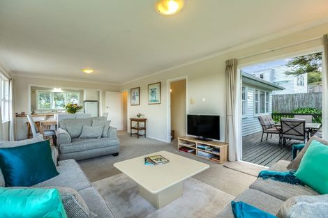 Photo of property in 1/19 Edgeworth Road, Glenfield, Auckland, 0629